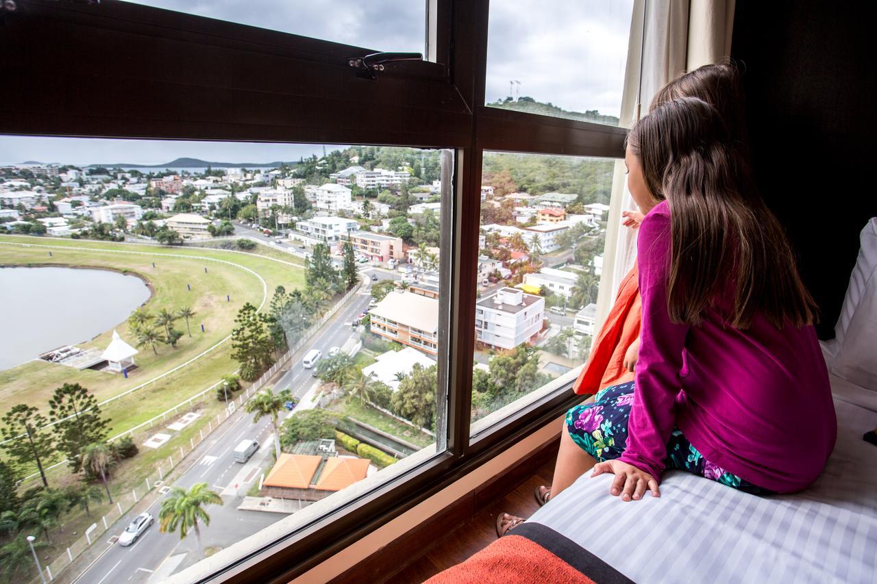 Ramada Hotel & Suites By Wyndham Noumea Exterior photo